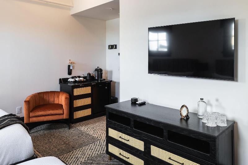 Hotel Thaxter image