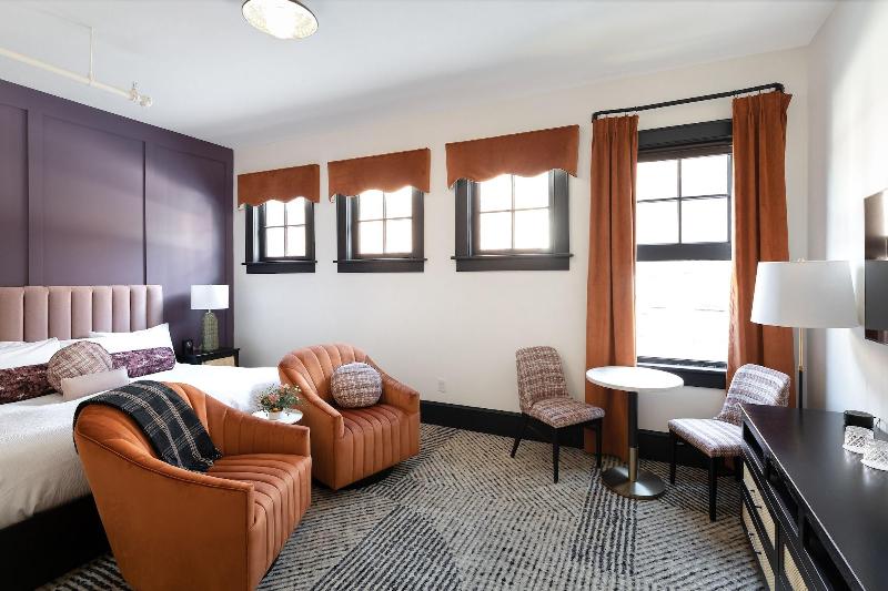 Hotel Thaxter image