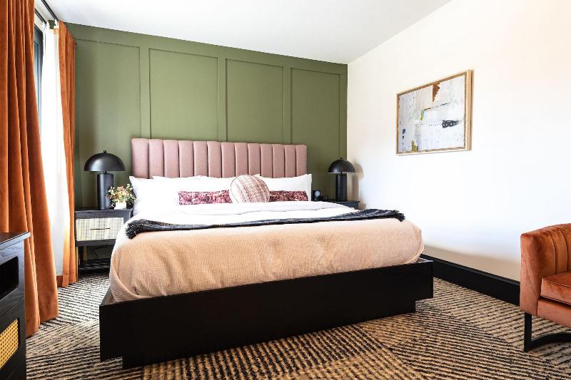 Hotel Thaxter image