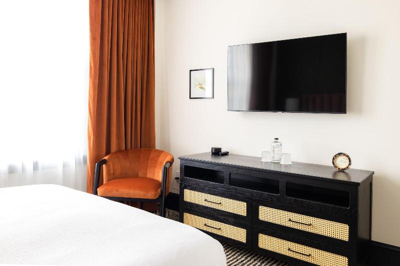 Hotel Thaxter image