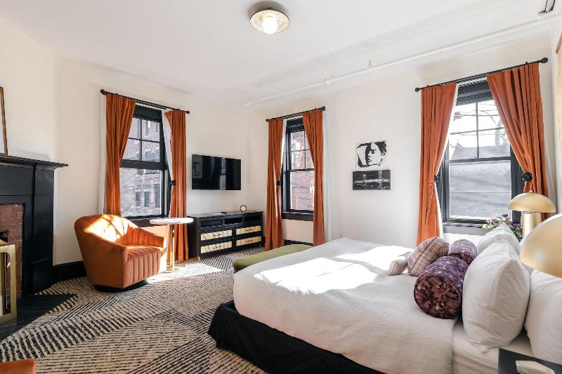 Hotel Thaxter image