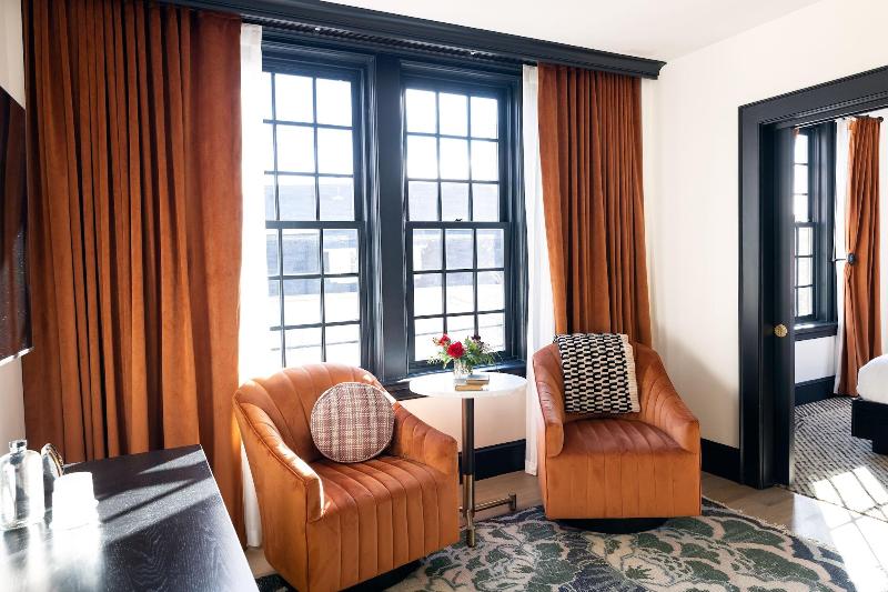 Hotel Thaxter image