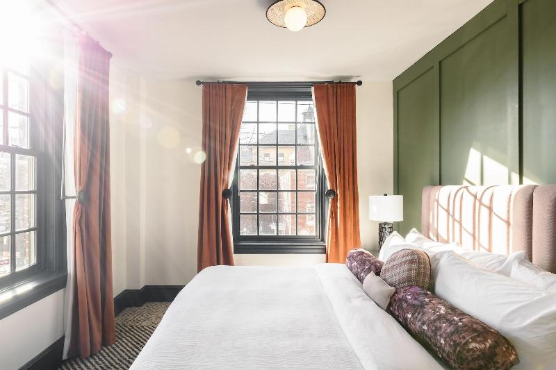 Hotel Thaxter image