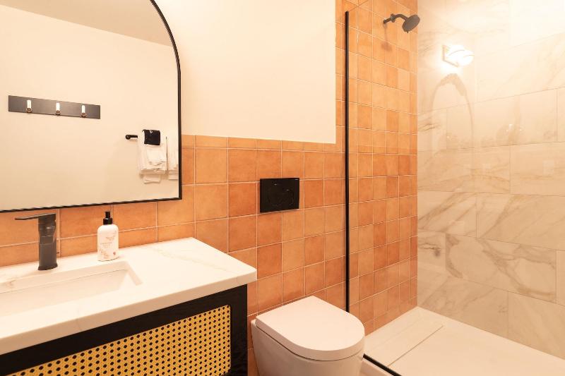 Hotel Thaxter image