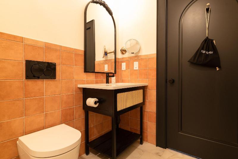 Hotel Thaxter image