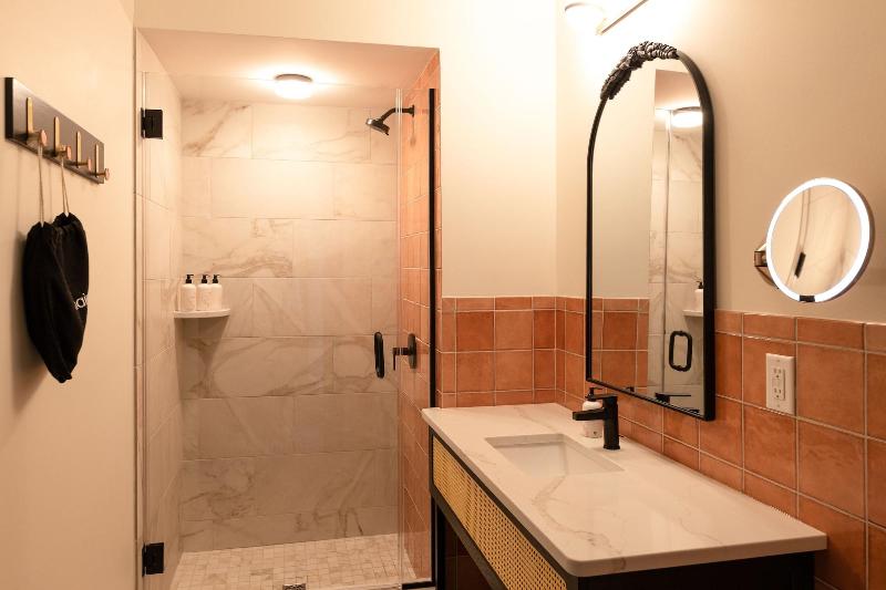 Hotel Thaxter image