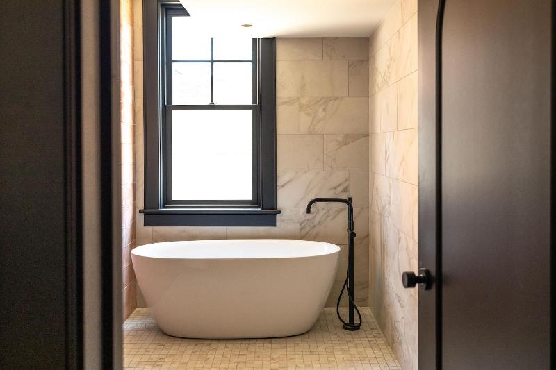 Hotel Thaxter image