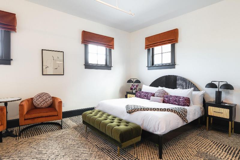 Hotel Thaxter image