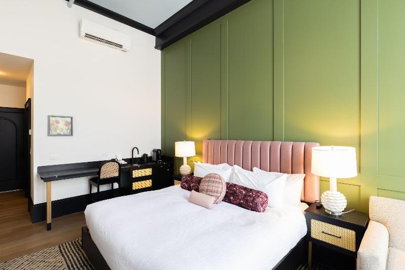 Hotel Thaxter image