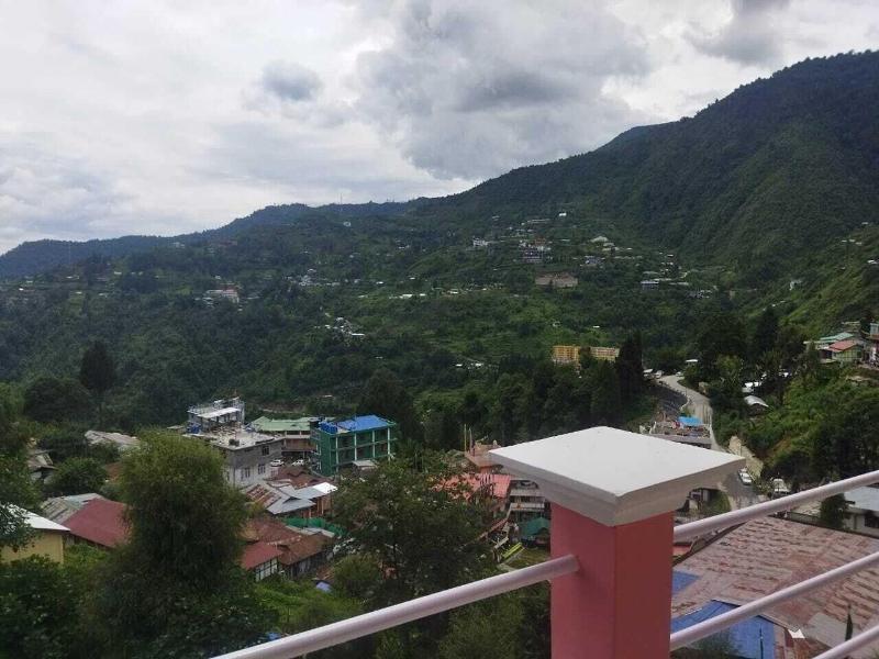 Hotel Nambrog — general view