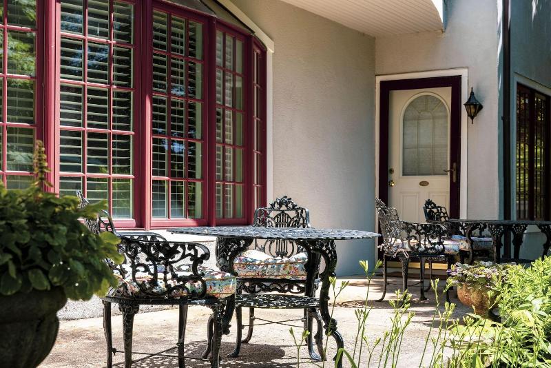 The Villa Bed Breakfast image