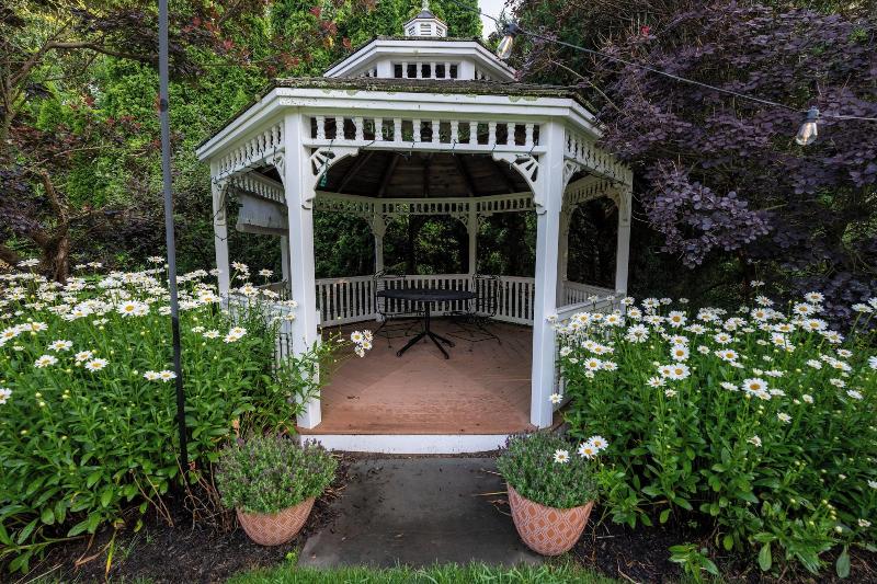 The Villa Bed Breakfast image