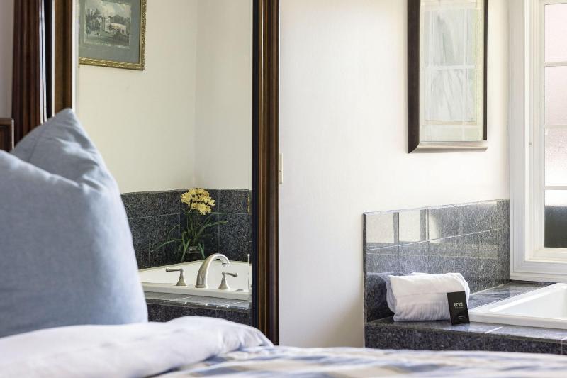 The Villa Bed Breakfast image