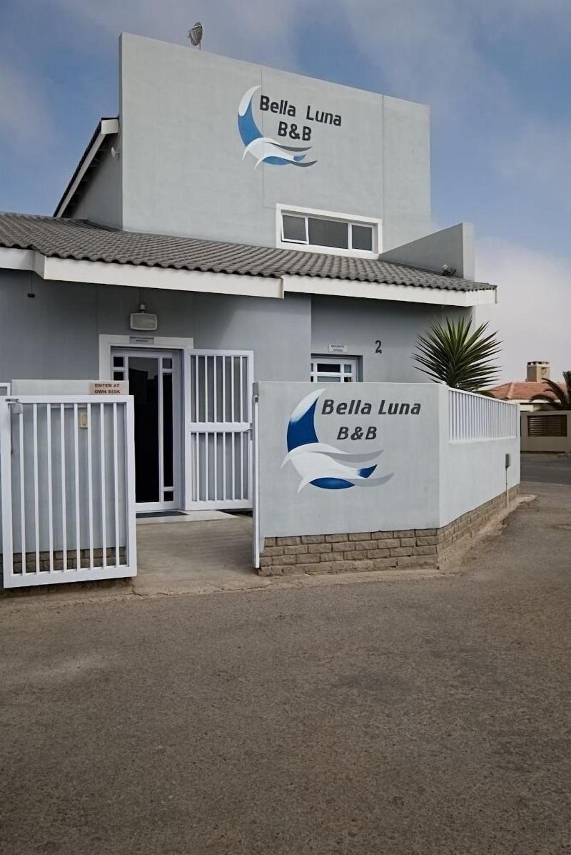Bella Luna B B image