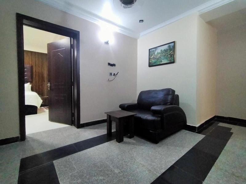Pameec Luxury Suites Utako image
