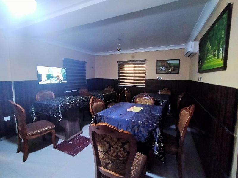 Pameec Luxury Suites Utako image