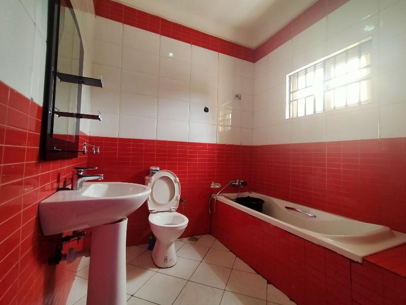 Pameec Luxury Suites Utako image