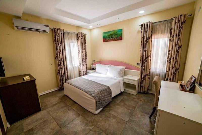 Davok Suites Uyo image