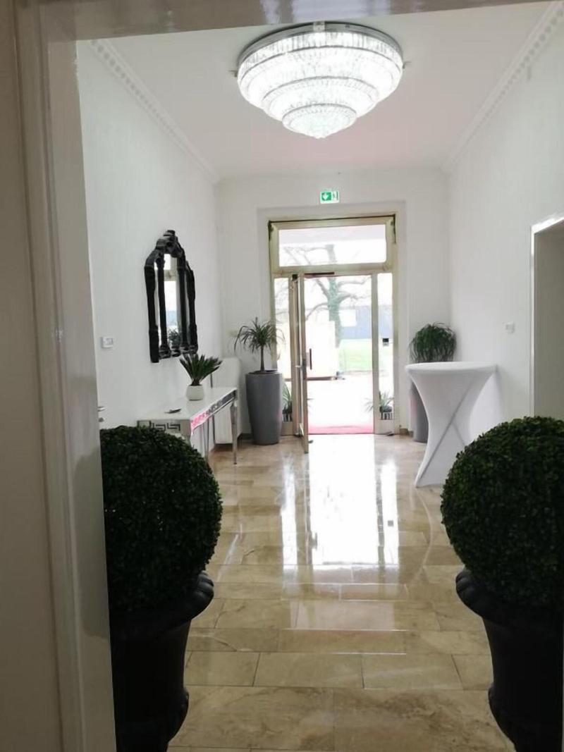 Villa Bowdy image