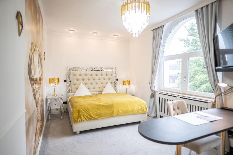 Villa Bowdy image