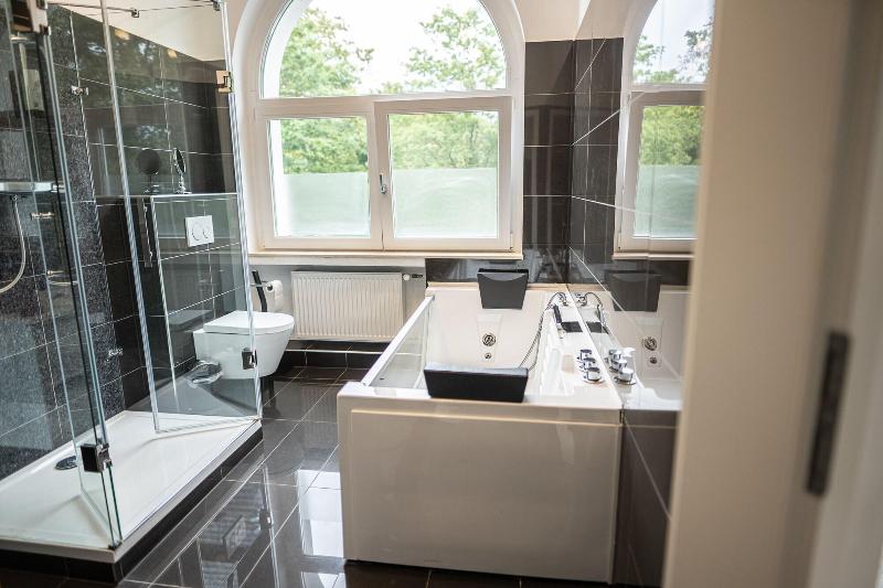 Villa Bowdy image