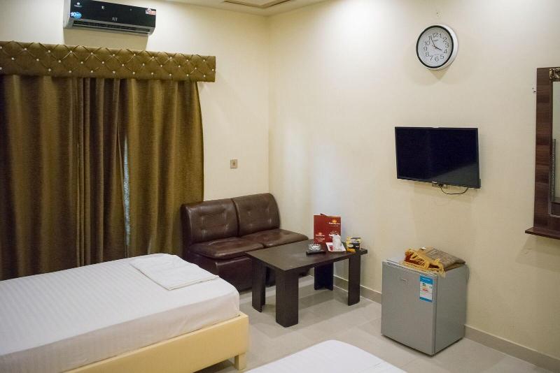 Hotel Days Inn Two image