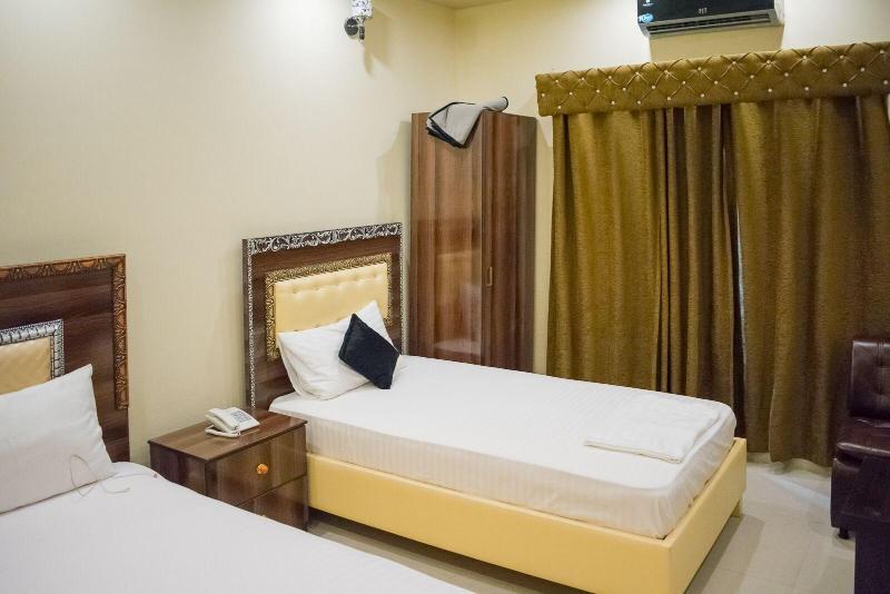 Hotel Days Inn Two image