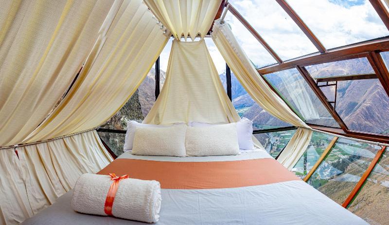 Vertical Sky Luxury Suites image