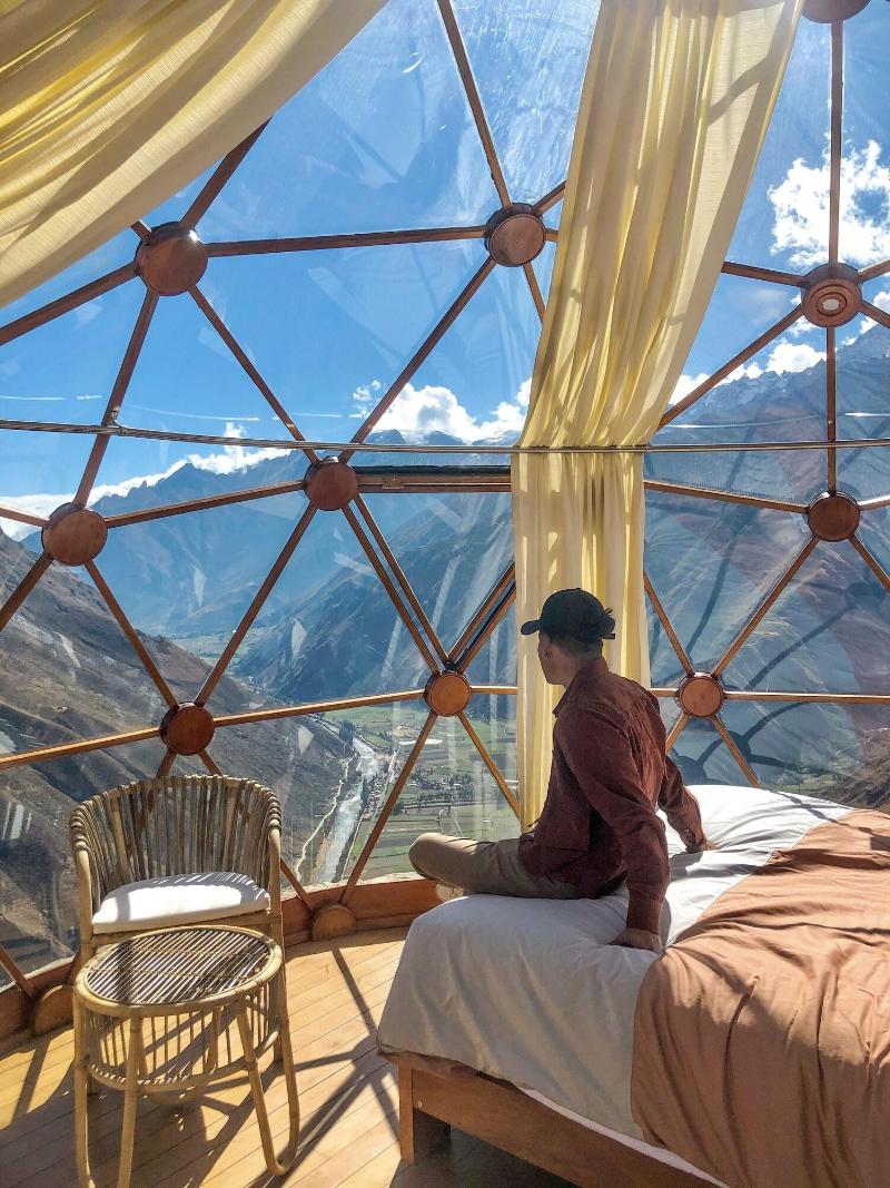 Vertical Sky Luxury Suites image