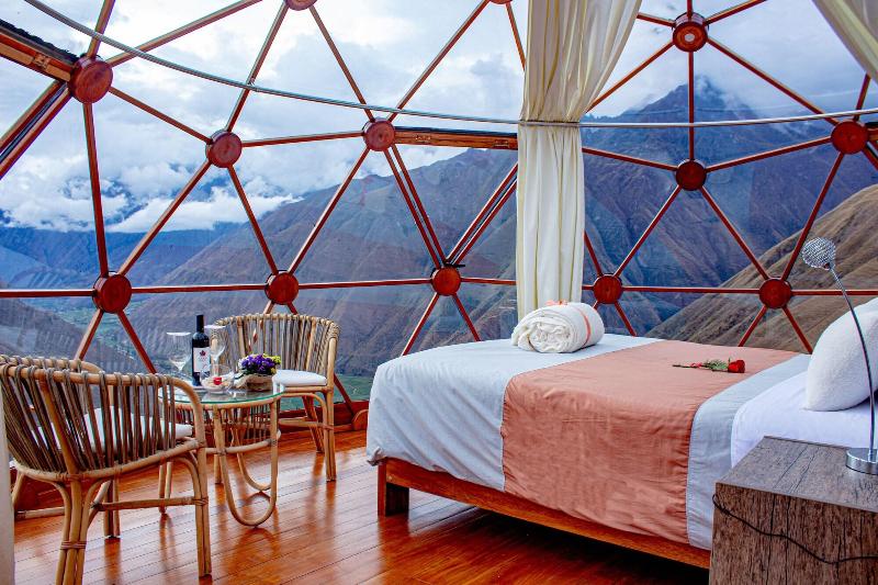Vertical Sky Luxury Suites image