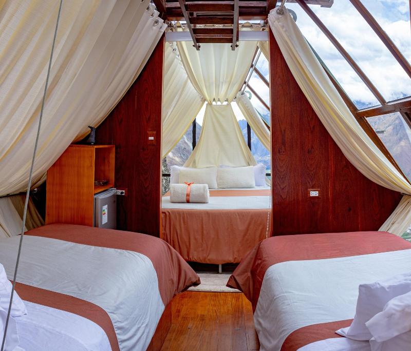 Vertical Sky Luxury Suites image
