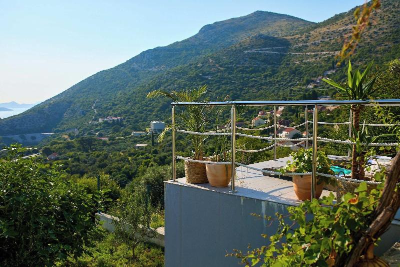 House Lillla image