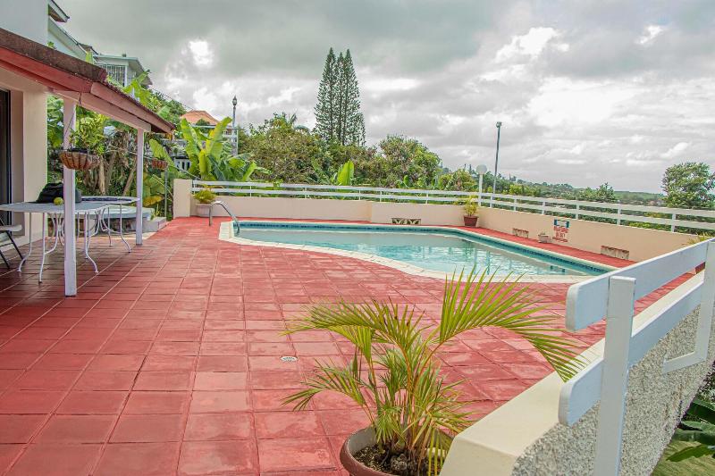 The Whytehouse Villa image