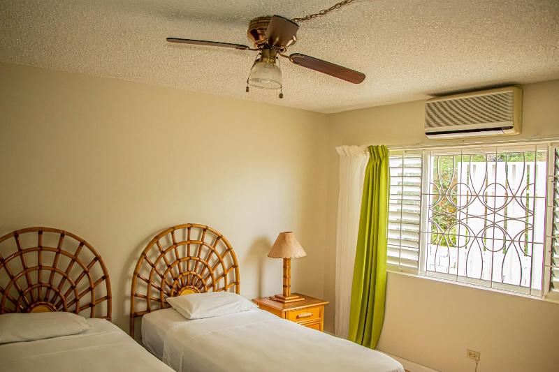 The Whytehouse Villa image