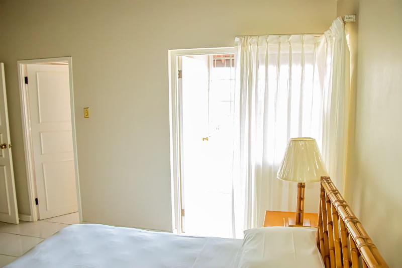 The Whytehouse Villa image