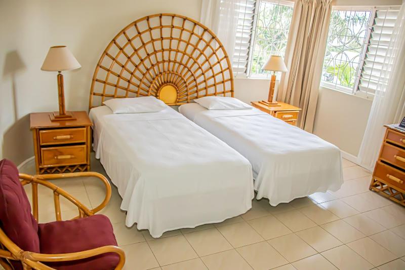 The Whytehouse Villa image