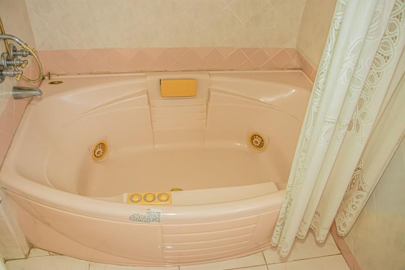 The Whytehouse Villa image