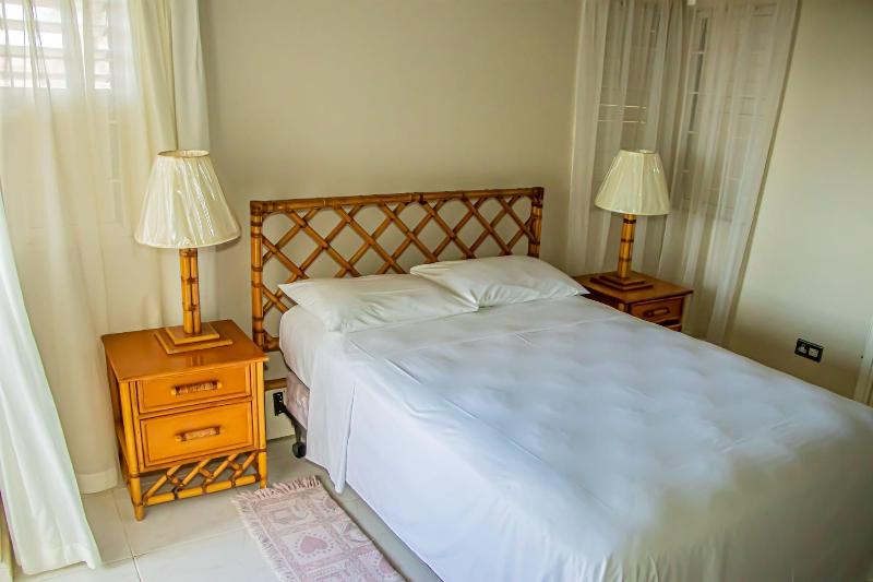 The Whytehouse Villa image