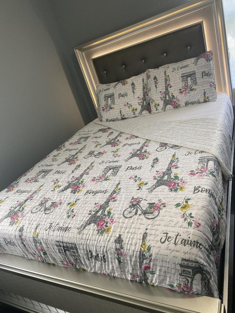 Akeem S Guest House image