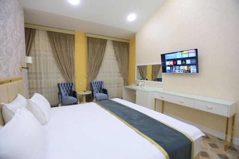 Ayniy Hotel image