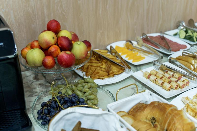 Ayniy Hotel image
