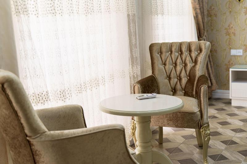 Ayniy Hotel image