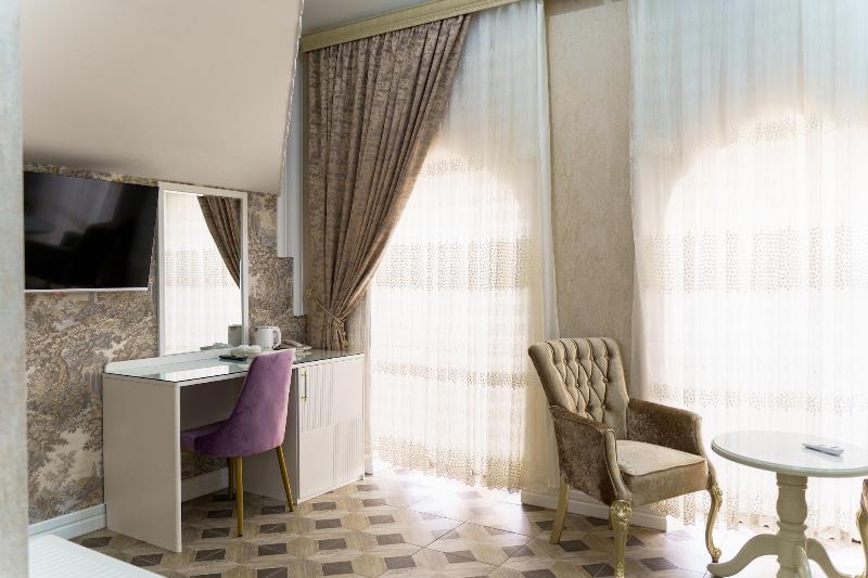 Ayniy Hotel image