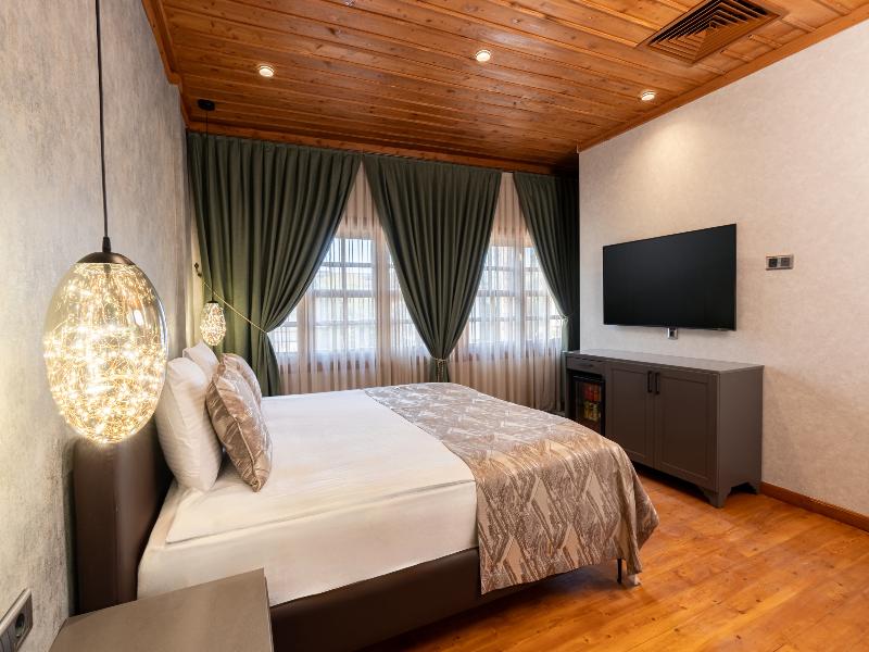 Dumo Suite Hotel image
