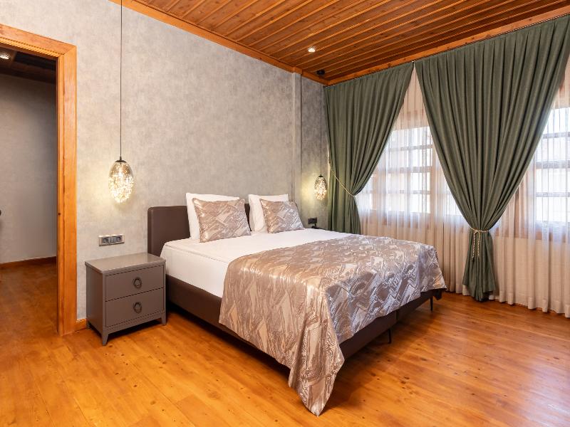 Dumo Suite Hotel image