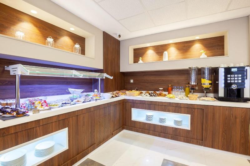 Ibiris Hotel image
