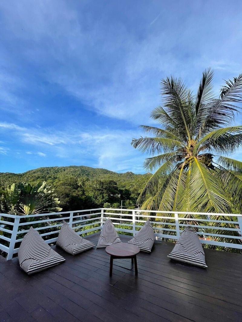 Gee Resort image