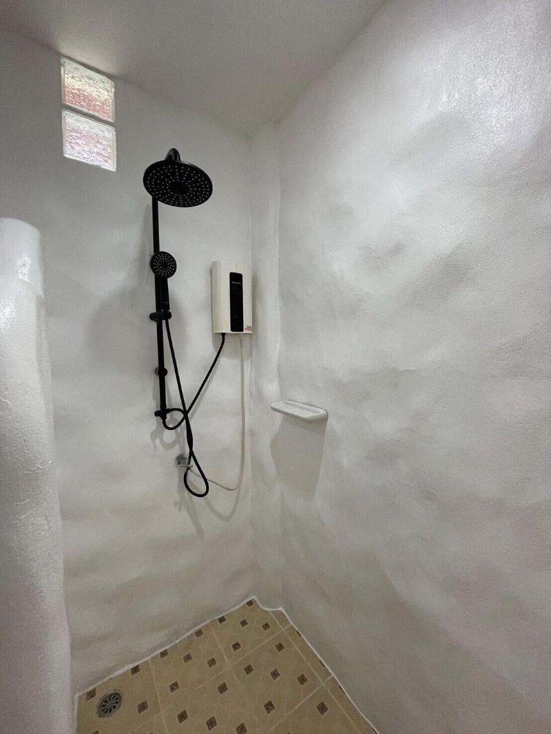 Gee Resort image