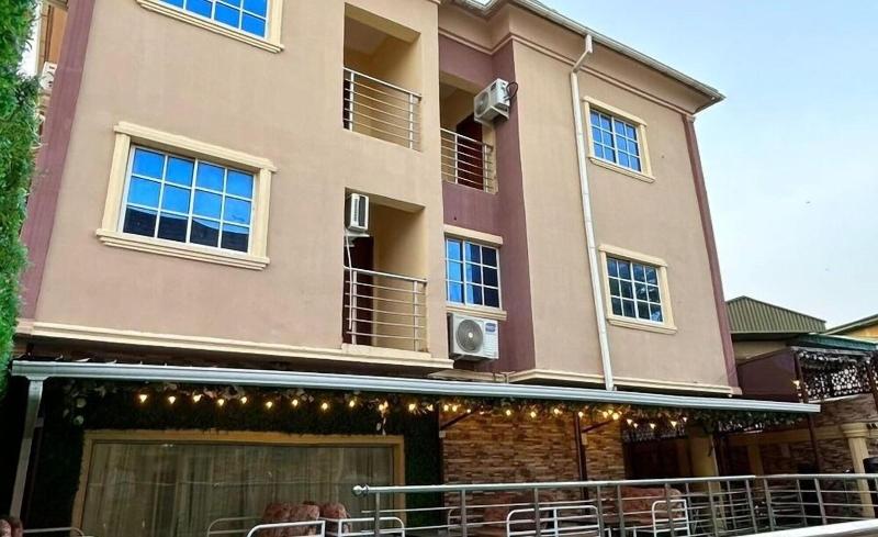 House 27 image