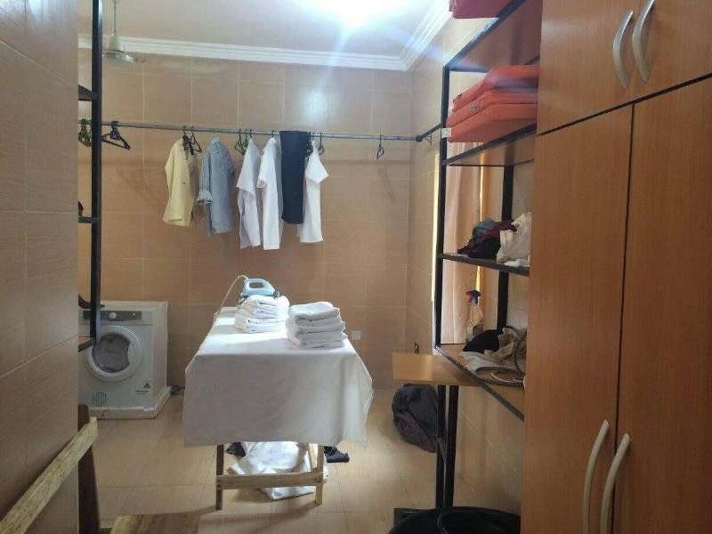 House 27 image